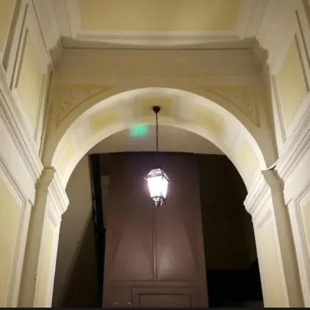 Apartment Duomo Luxury Neapel